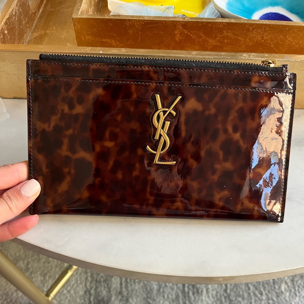 YSL Patent Leather Pouch in great condition, lightly worn!